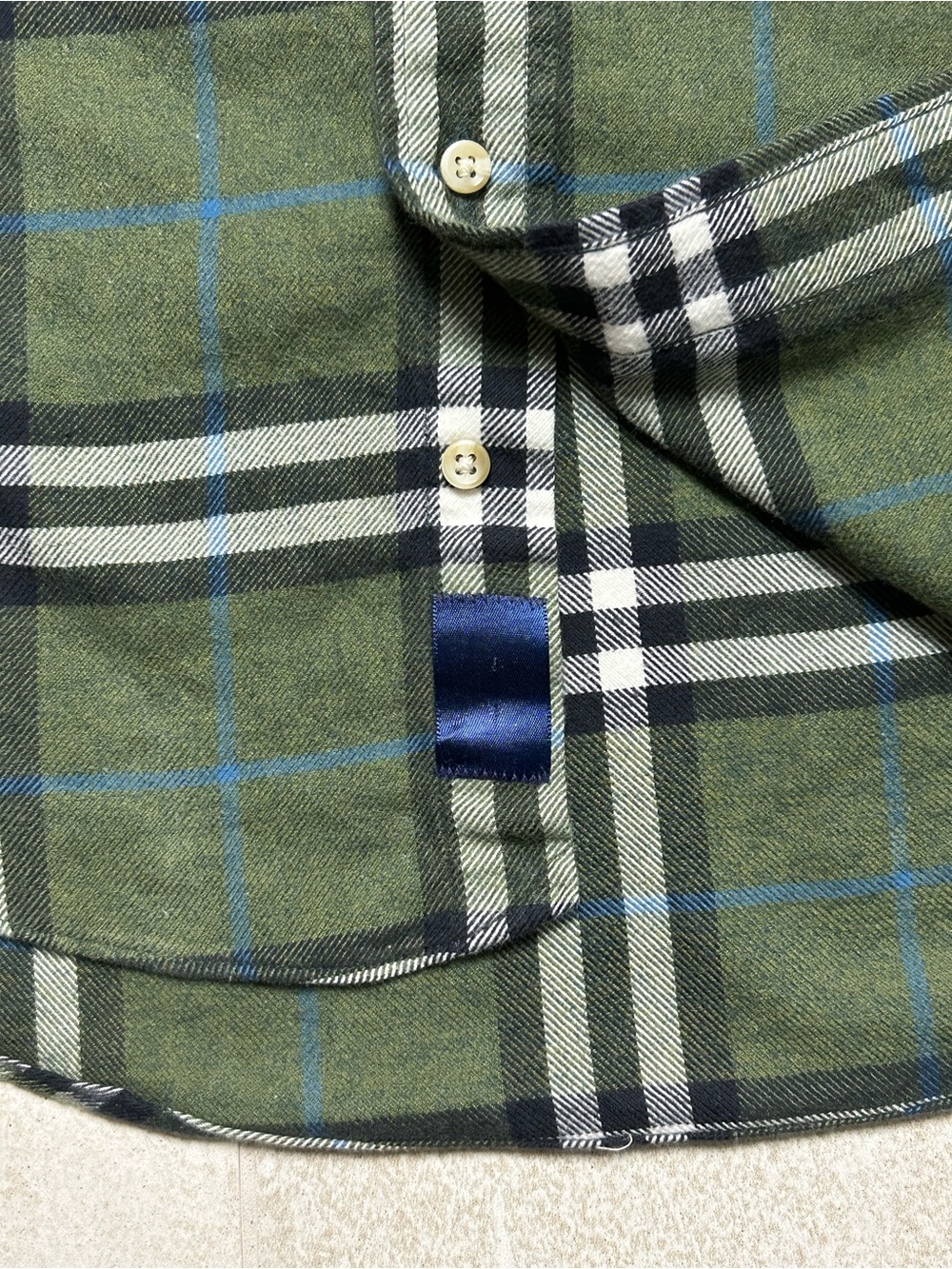 BURBERRY NOVA CHECK FLANNEL PLAID BUTTON DOWN SIZE MEDIUM - Picture 12 of 14